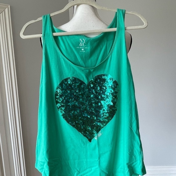 New York & Company size large tank top with sequin heart new with tags - Picture 8 of 11